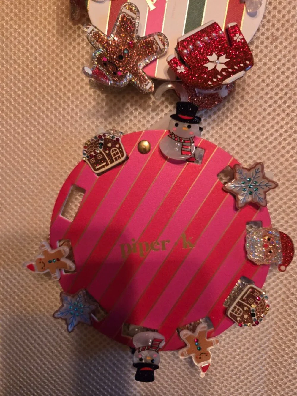 2 new sets of mini hair claw clips, holiday themed